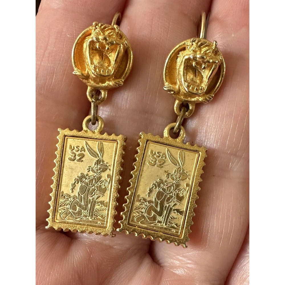 1990's 32 cent Looney Tunes Stamp Bugs Bunny Taz Dangle Earrings USA - Picture 1 of 3